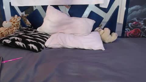 Snapshot of abi_mua chatting on October 17, 9:50 pm abi_mua online show from October 17, 9:50 pm