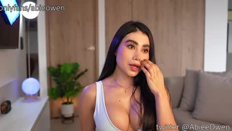 abie_owen online show from March 3, 10:15 pm