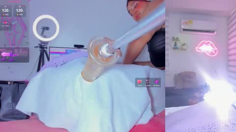 Abigail online show from February 27, 5:13 pm