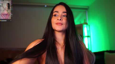Snapshot of abigail_adamss_ chatting on September 15, 8:42 pm Abigail online show from September 15, 8:42 pm