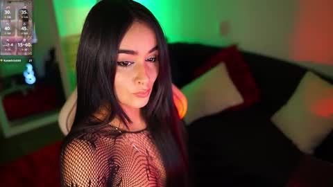 Snapshot of abigail_adamss_ chatting on September 16, 8:43 pm Abigail online show from September 16, 8:43 pm