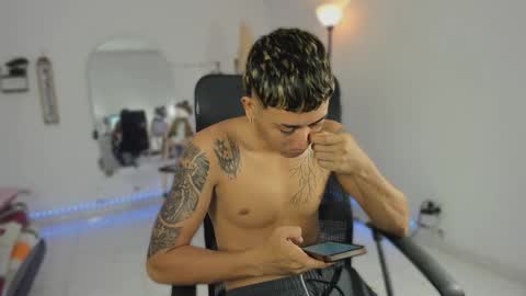 Snapshot of abony_sex69 chatting on December 18, 4:46 pm abony_sex69 online show from December 18, 4:46 pm