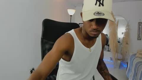 Snapshot of abony_sex69 chatting on February 12, 3:23 am abony_sex69 online show from February 12, 3:23 am