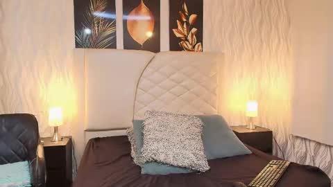 Snapshot of abravanel_sefardi chatting on May 8, 10:04 pm Abrovanel online show from May 8, 10:04 pm
