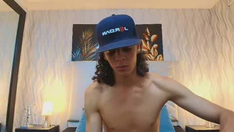 Snapshot of abravanel_sefardi chatting on June 3, 9:31 pm Abrovanel online show from June 3, 9:31 pm