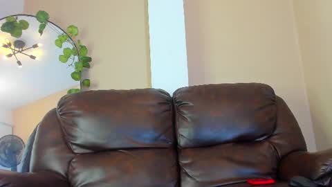 Snapshot of abravanel_sefardi chatting on July 30, 8:52 pm Abrovanel online show from July 30, 8:52 pm
