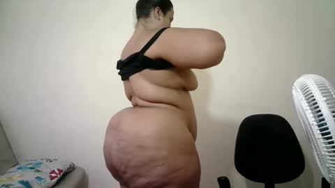 Snapshot of abril__ass chatting on October 21, 2:29 pm abril__ass online show from October 21, 2:29 pm