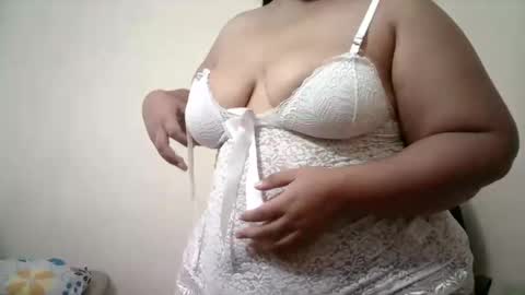 Snapshot of abril__ass chatting on October 26, 3:29 pm abril__ass online show from October 26, 3:29 pm