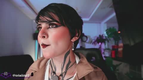 Snapshot of abril__colen chatting on May 22, 2:40 am April online show from May 22, 2:40 am
