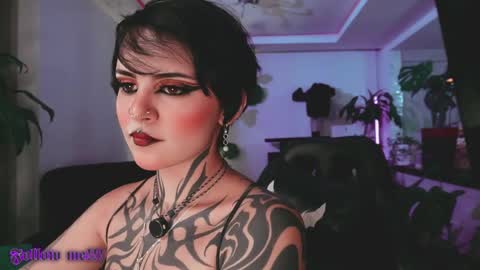 Snapshot of abril__colen chatting on May 26, 2:07 am April online show from May 26, 2:07 am