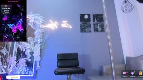 Snapshot of abril_ricci chatting on December 22, 10:38 am Abril online show from December 22, 10:38 am