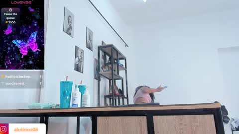 Snapshot of abril_ricci chatting on December 27, 10:12 am Abril online show from December 27, 10:12 am