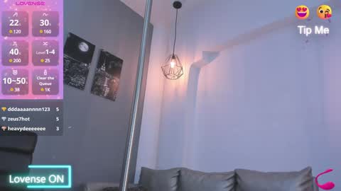 Snapshot of abril_ricci chatting on January 3, 6:44 am Abril online show from January 3, 6:44 am