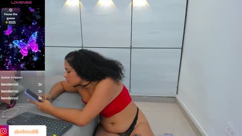 Snapshot of abril_ricci chatting on January 25, 10:29 am Abril online show from January 25, 10:29 am