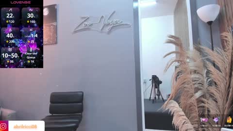 Snapshot of abril_ricci chatting on January 30, 10:19 am Abril online show from January 30, 10:19 am