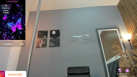 Snapshot of abril_ricci chatting on February 1, 6:54 am Abril online show from February 1, 6:54 am