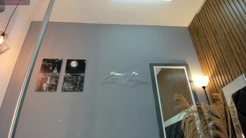 Snapshot of abril_ricci chatting on February 9, 3:11 am Abril online show from February 9, 3:11 am