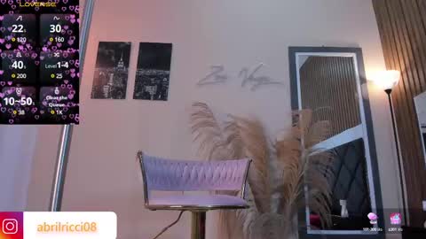 Snapshot of abril_ricci chatting on February 25, 3:42 am Abril online show from February 25, 3:42 am