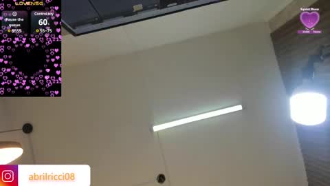 Snapshot of abril_ricci chatting on March 10, 3:45 am Abril online show from March 10, 3:45 am