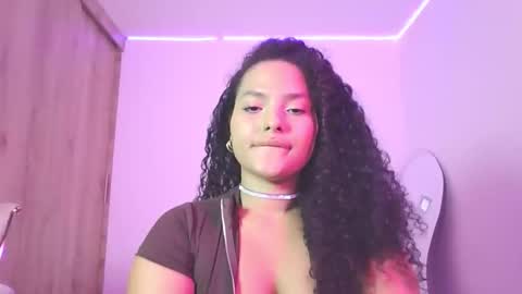 Snapshot of abril_ricci chatting on October 10, 6:56 am Abril online show from October 10, 6:56 am