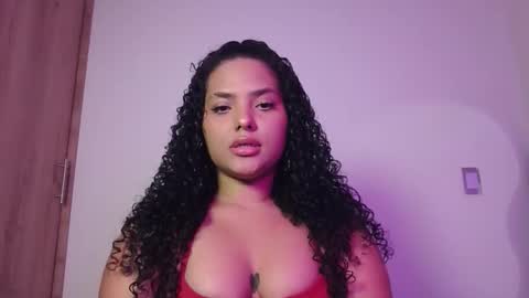 Snapshot of abril_ricci chatting on November 4, 11:59 pm Abril online show from November 4, 11:59 pm