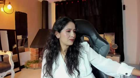 Abril online show from May 7, 1:49 pm