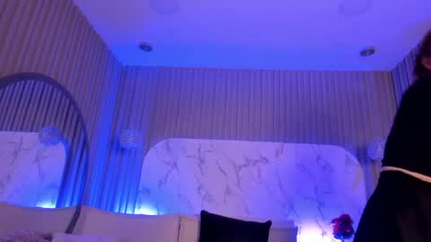 Snapshot of abrilbloom_ chatting on May 16, 10:36 am abril online show from May 16, 10:36 am