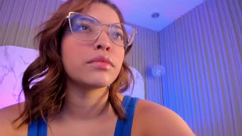 abril online show from June 19, 3:22 am