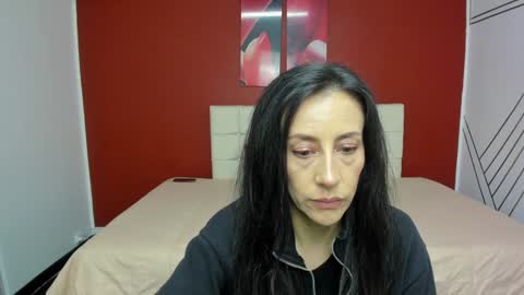 Snapshot of abrillee1 chatting on February 6, 7:29 pm ABRIL online show from February 6, 7:29 pm