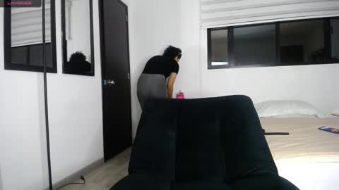 Snapshot of abrilsonne chatting on September 19, 2:02 am AbrilSonne online show from September 19, 2:02 am