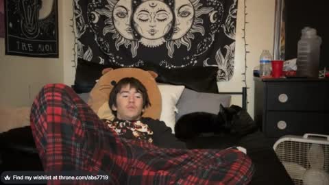 Snapshot of abs7719 chatting on December 5, 12:22 pm Abs online show from December 5, 12:22 pm