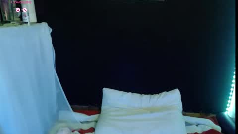 Absenta vert online show from March 7, 10:40 pm