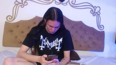 Snapshot of abysskingg chatting on February 6, 12:30 pm Abyss King online show from February 6, 12:30 pm