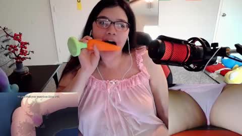 AChubbyGummy online show from May 8, 10:15 pm