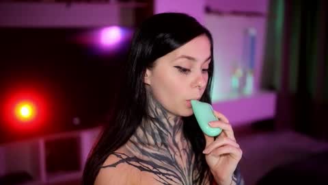 acid_pie online show from September 19, 5:57 pm