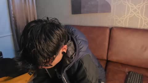 Snapshot of acidmilo chatting on December 12, 1:28 pm Acid Milo online show from December 12, 1:28 pm