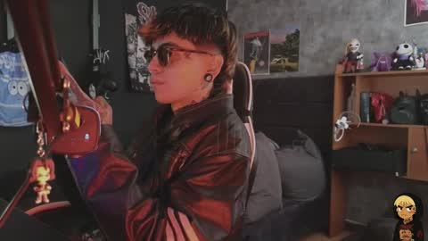 Snapshot of acidmilo chatting on January 13, 3:28 pm Acid Milo online show from January 13, 3:28 pm