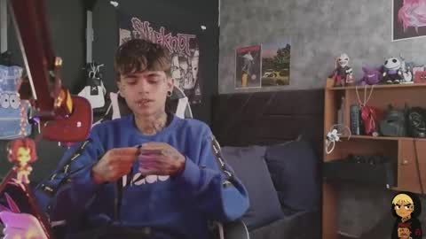 Snapshot of acidmilo chatting on January 14, 3:50 pm Acid Milo online show from January 14, 3:50 pm