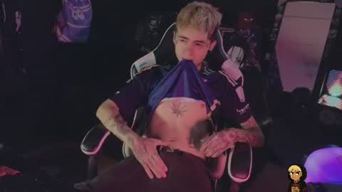 Acid Milo online show from June 15, 4:09 pm