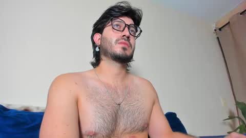 Snapshot of ackerman_eren_ chatting on January 14, 6:38 pm R. online show from January 14, 6:38 pm