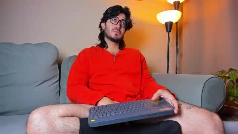 Snapshot of ackerman_eren_ chatting on October 6, 9:51 am R. online show from October 6, 9:51 am