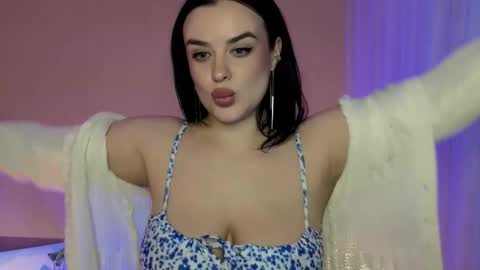 Snapshot of actavia_rose chatting on February 20, 8:58 pm my inst   love inside 17 online show from February 20, 8:58 pm