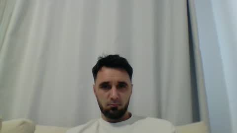 Snapshot of ad14n chatting on December 21, 11:33 am ad14n online show from December 21, 11:33 am