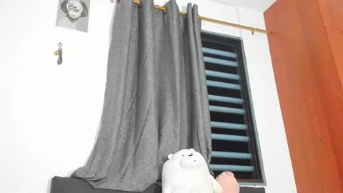  Isa  online show from November 8, 4:12 am