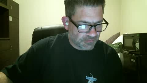 Snapshot of adam91720 chatting on December 4, 5:16 am adam91720 online show from December 4, 5:16 am