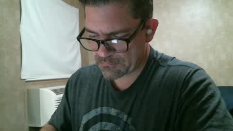 Snapshot of adam91720 chatting on December 19, 1:18 pm adam91720 online show from December 19, 1:18 pm