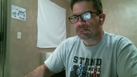 Snapshot of adam91720 chatting on December 21, 12:49 pm adam91720 online show from December 21, 12:49 pm