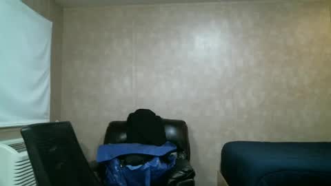 Snapshot of adam91720 chatting on December 23, 12:52 pm adam91720 online show from December 23, 12:52 pm