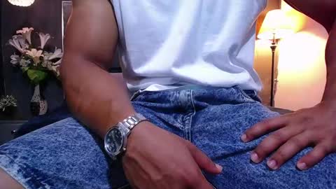 adam_fit19cm online show from March 16, 1:59 pm
