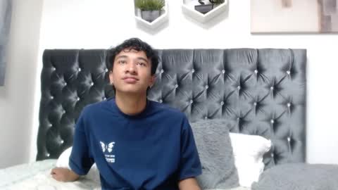 Snapshot of adam_ford1 chatting on January 9, 5:37 pm adam_ford1 online show from January 9, 5:37 pm